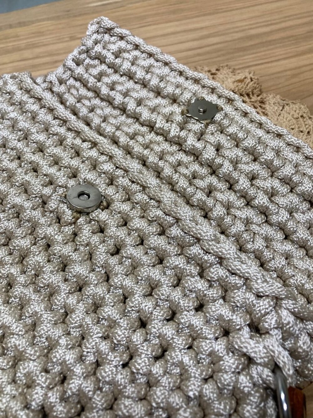 Little Birdie Design Studio Crochet Foldover Wristlet Clutch Beige - Picture 5 of 7